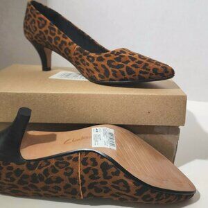 Clarks Collections 6 Wide Women's Leather Pumps Leopard Print Linvale Jerica NIB